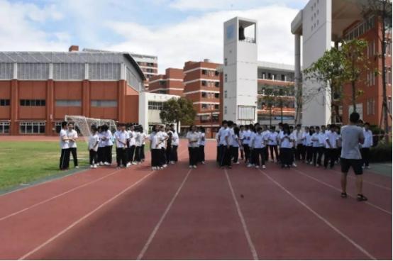 昔日知名 高考工厂 ,如今已大不如前,黄冈中学为何沦落至此