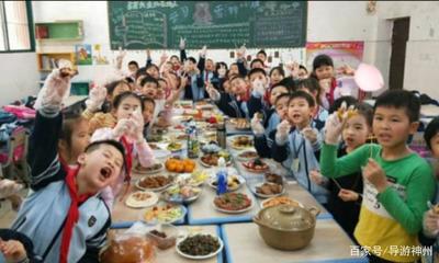 扶壮学校美食展,传承文化献爱心